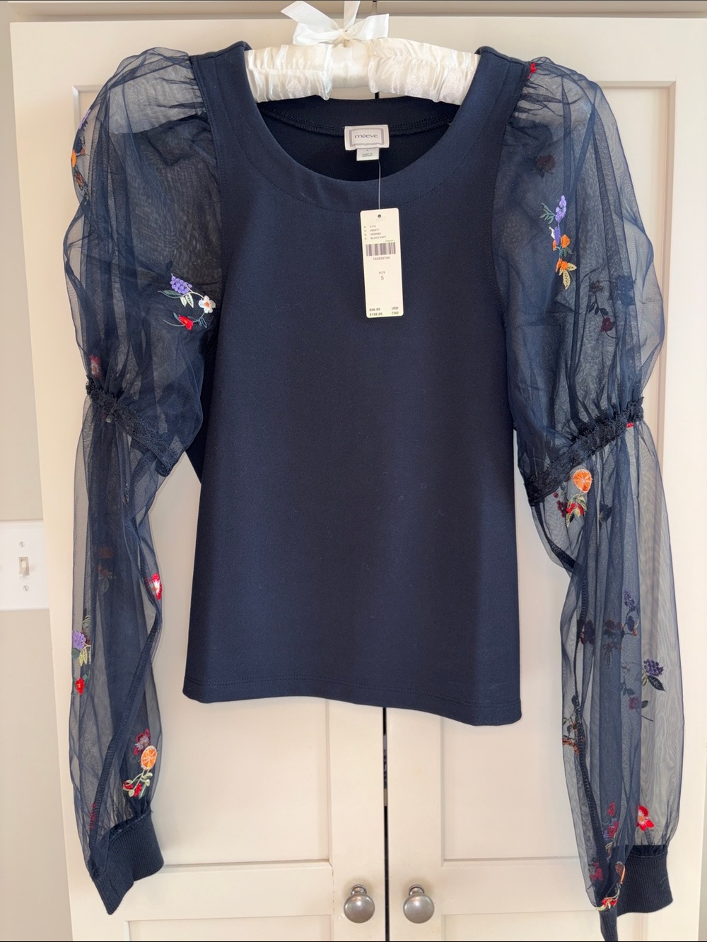 Maeve Navy Top with Sheer Embroidered Puff Sleeves Never Worn - Picture 2 of 6
